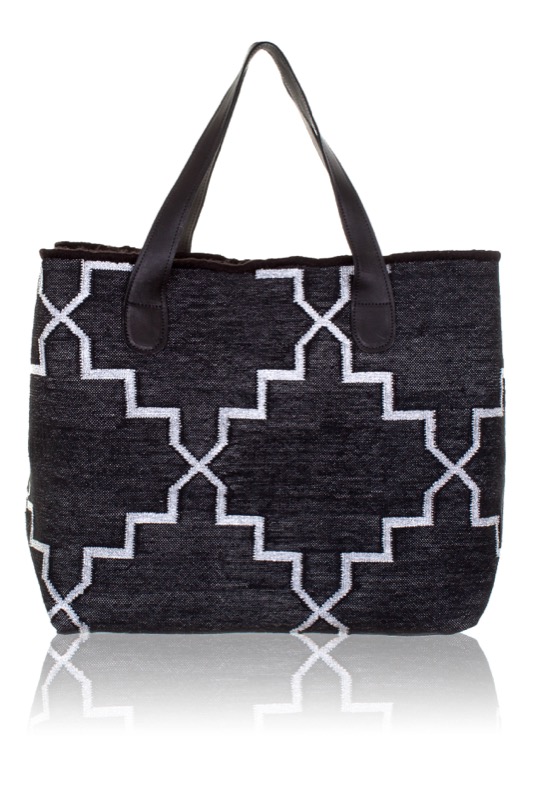 Black silver beach bag with hardcover