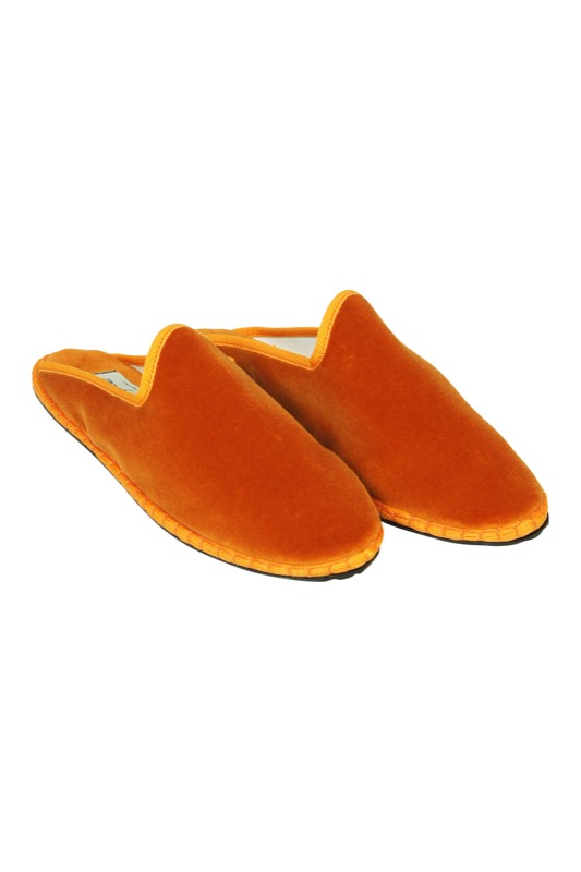 Velvet mules in orange
